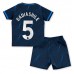 Chelsea Benoit Badiashile #5 Replika Babykläder Borta matchkläder barn 2023-24 Korta ärmar (+ Korta byxor)